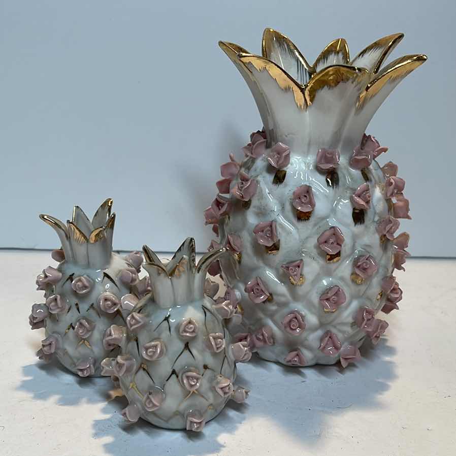 Photo 1 of LEFTON MID CENTURY 1950’s PINEAPPLE FLOWER VASE WITH BLUSH PINK ROSES