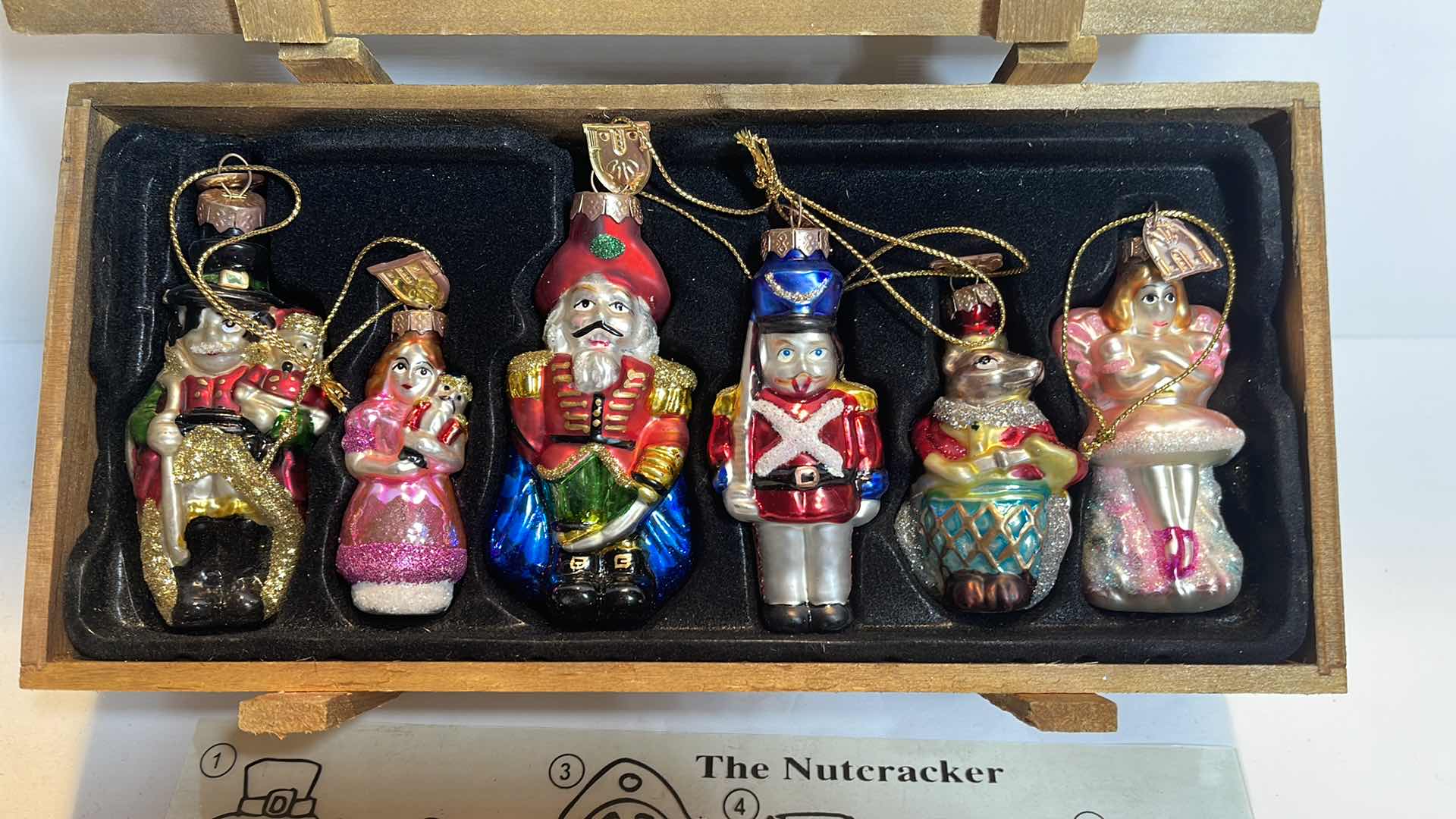 Photo 2 of THOMAS PACCONI CLASSICS CHRISTMAS ORNAMENTS