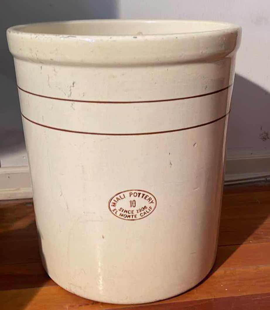 Photo 1 of VINTAGE MIALI POTTERY CROCK