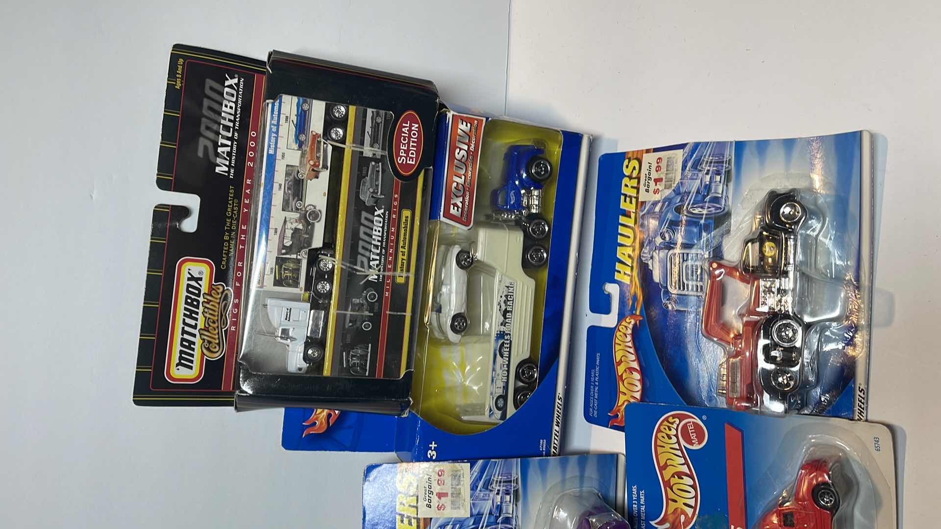 Photo 2 of VINTAGE HOTWHEELS NIB