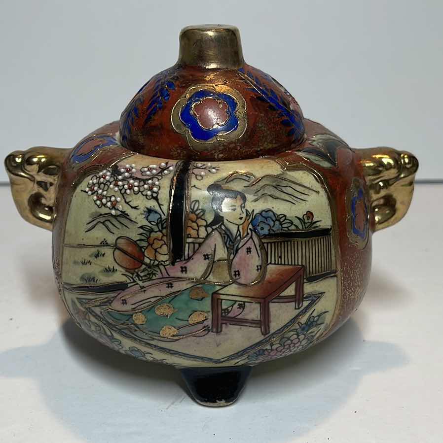 Photo 2 of VINTAGE ASIAN 3-LEG CERAMIC INCENSE BURNER HAND PAINTED GOLD GILT HANDLES