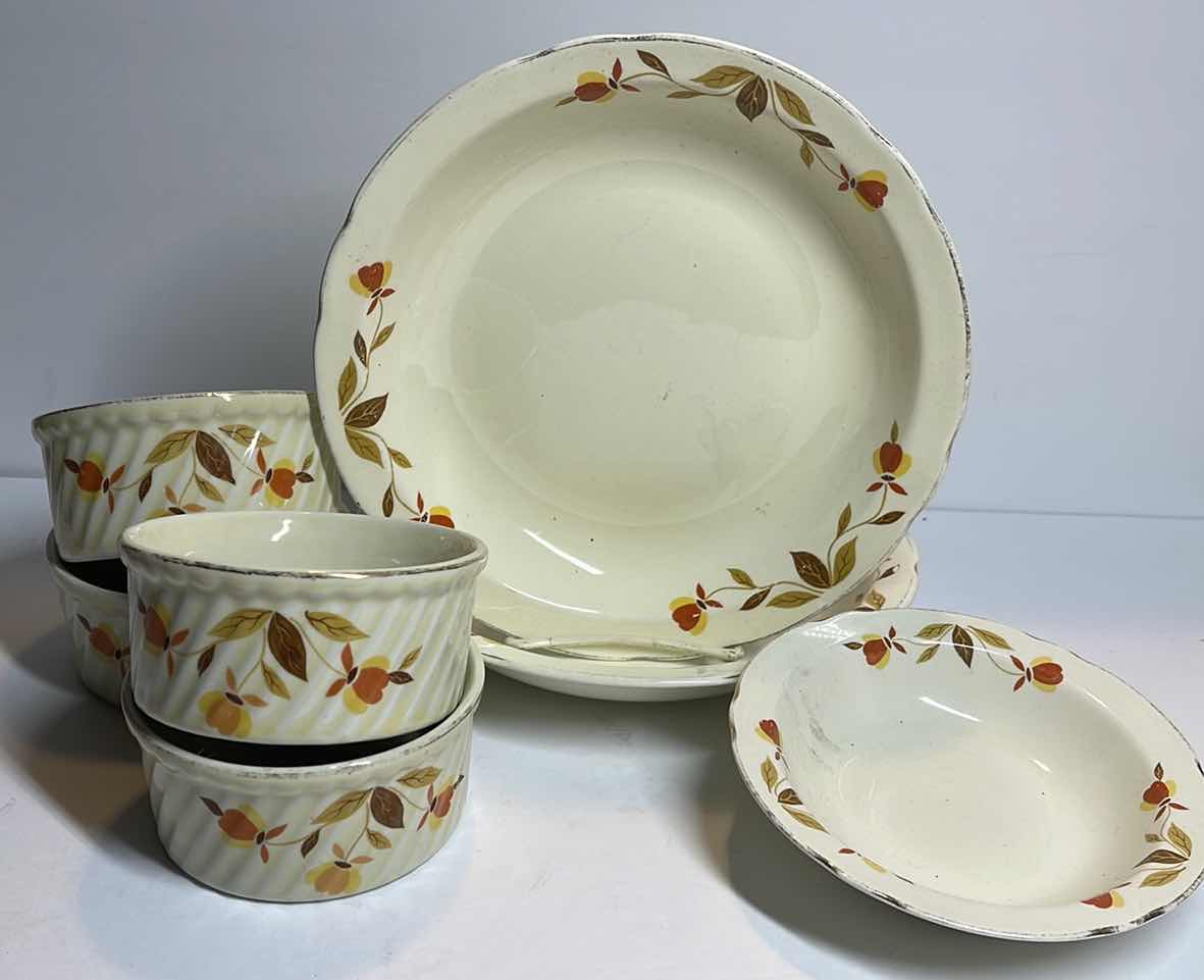 Photo 1 of SUPERIOR HALL QUALITY AUTUMN LEAF PATTERN - 2 BOWLS - 2 DESERT BOWLS & 4 CUSTARD DISHES