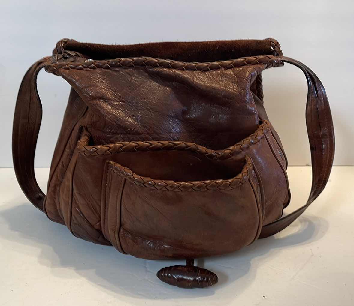 Photo 3 of BROWN LEATHER HANDBAG