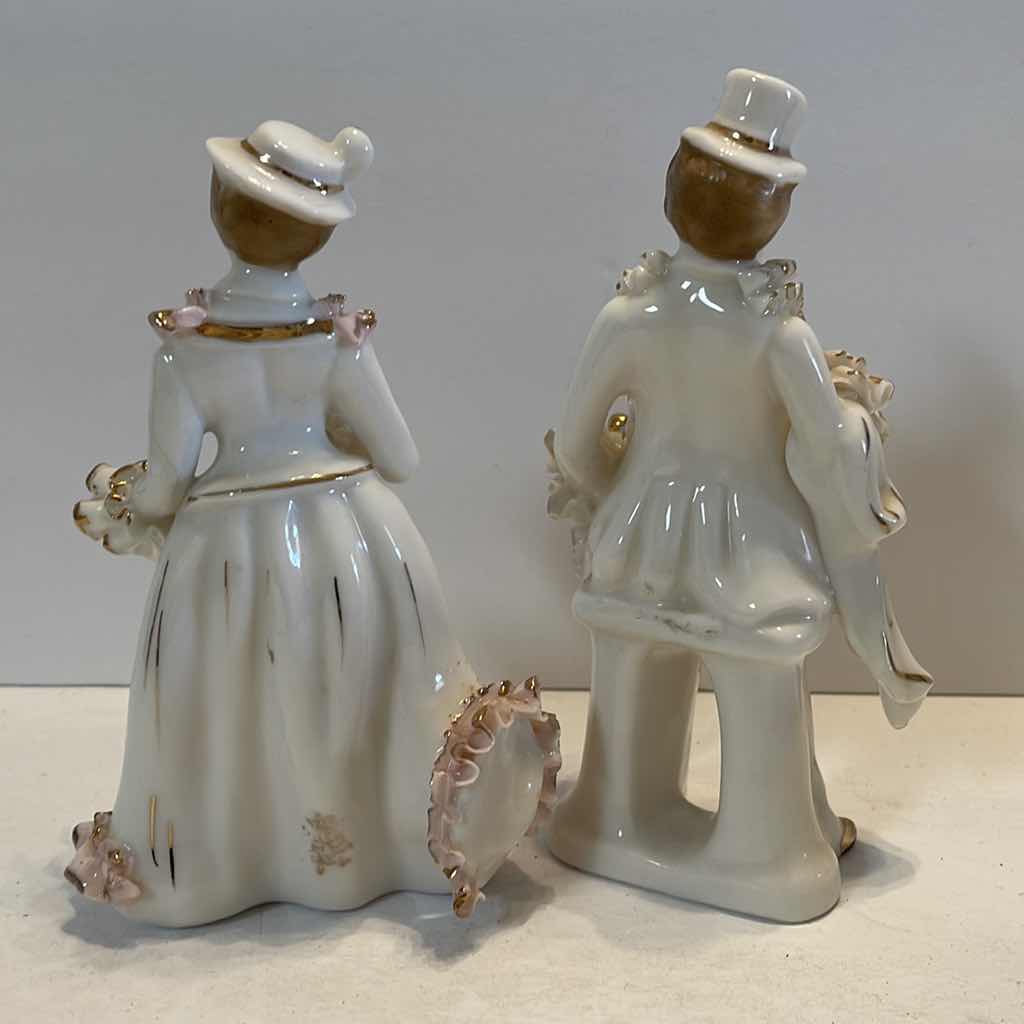 Photo 5 of LARGE ABALONE SHELL & 2- PORCELAIN COLLECTIBLE FIGURINES