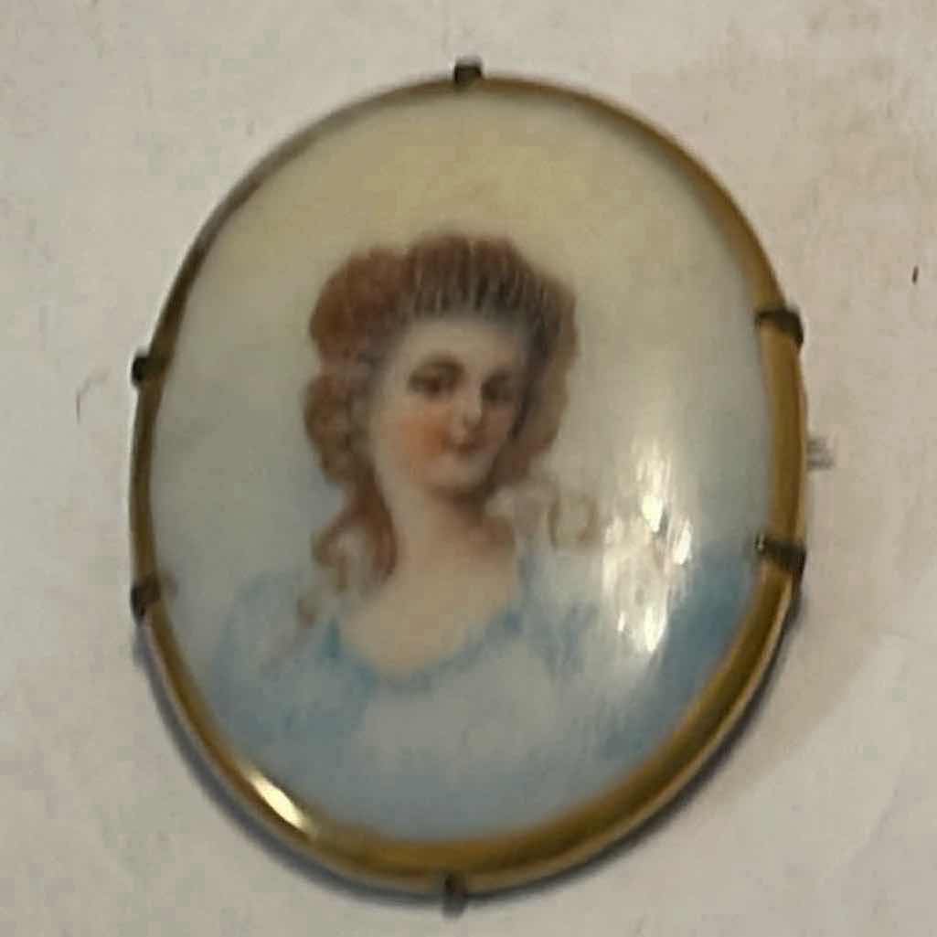 Photo 1 of ANTIQUE VICTORIAN LADY PIN