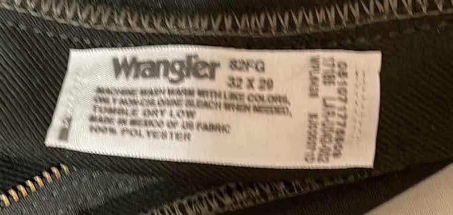 Photo 2 of VINTAGE WRANGLER RANCHER - BOOT CUT  SIZE 32 x 30 - RETAIL PRICE $65.00