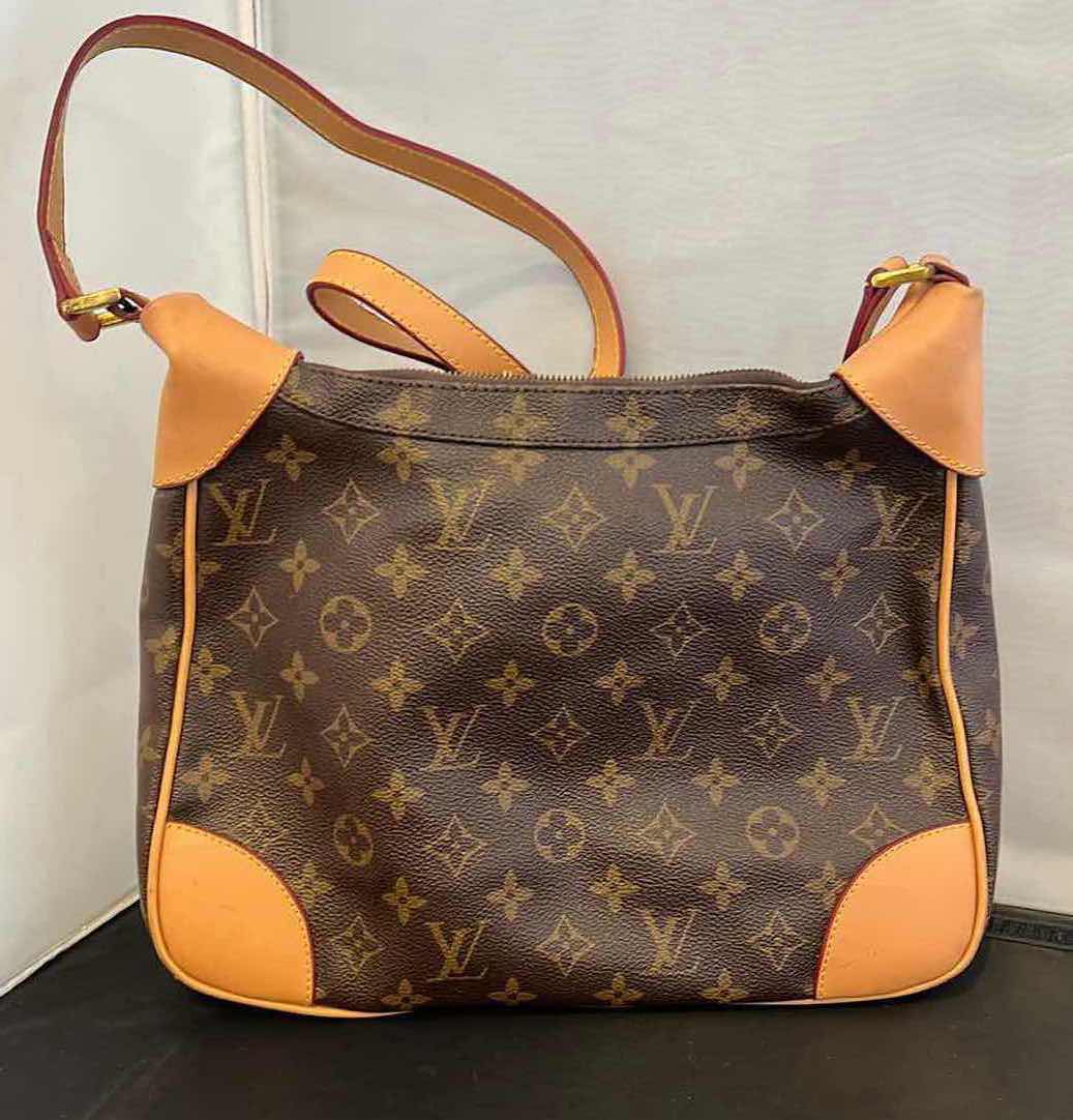 Photo 1 of “LOUIS VUITTON” STYLE MONOGRAM BOULOGNE M51265, NOT AUTHENTICATED.