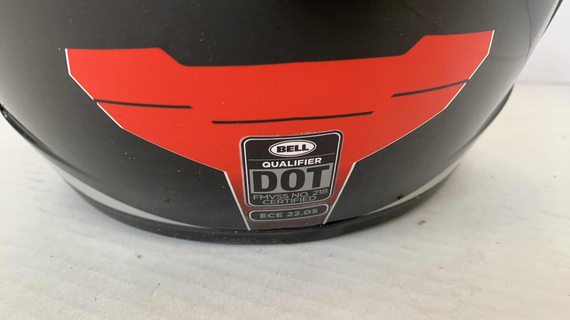 Photo 1 of BELL QUALIFIER DOT STREET BIKE/MOTORCYCLE HELMET SIZE M. ECE 2205 RED AND BLACK