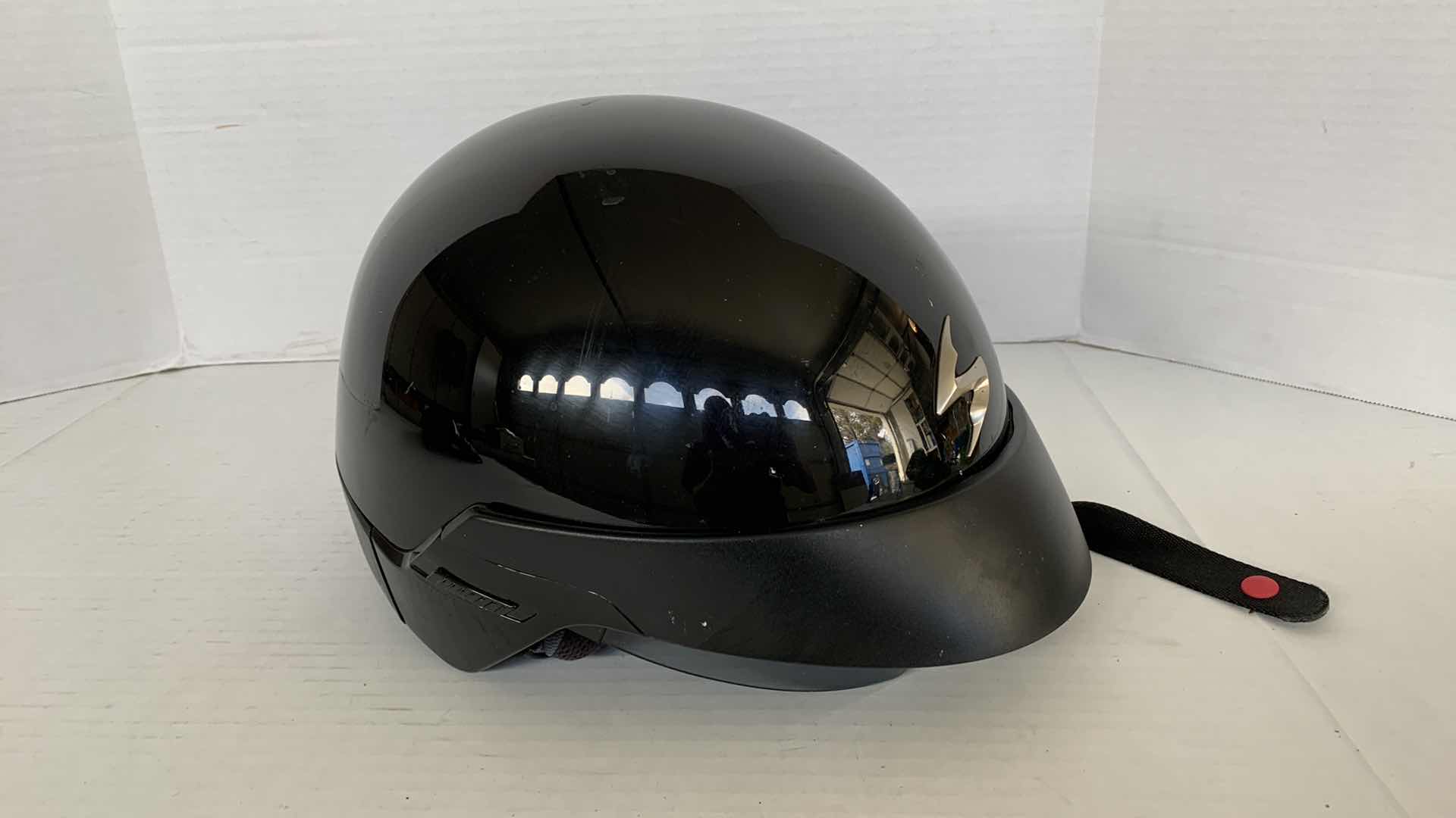 Photo 1 of SCORPION EXO 100 MOTORCYCLE HELMET SIZE MEDIUM