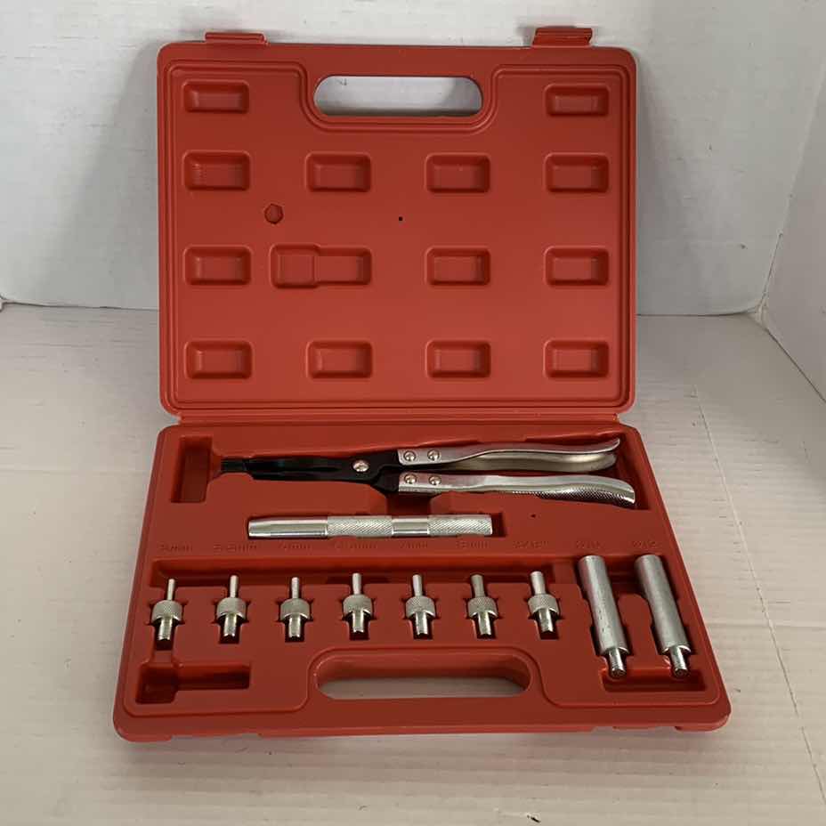 Photo 1 of APT VALVE SEAL REMOVER AND INSTALLER KIT