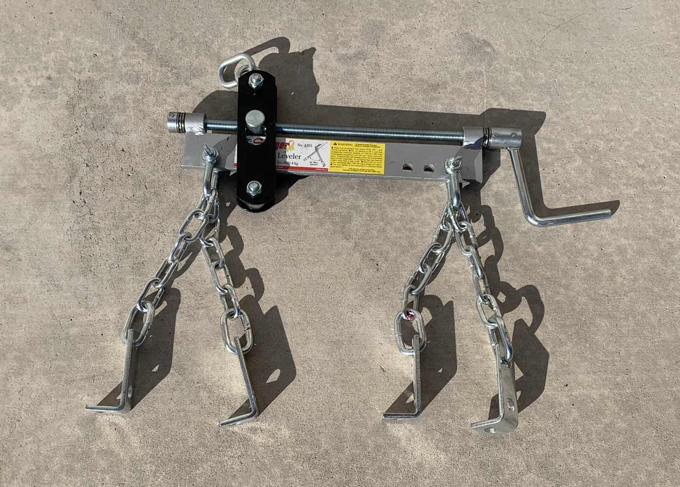 Photo 1 of AUTO PARTS-STINGER AUTOMOBILE ENGINE LOAD LEVELER 4305.