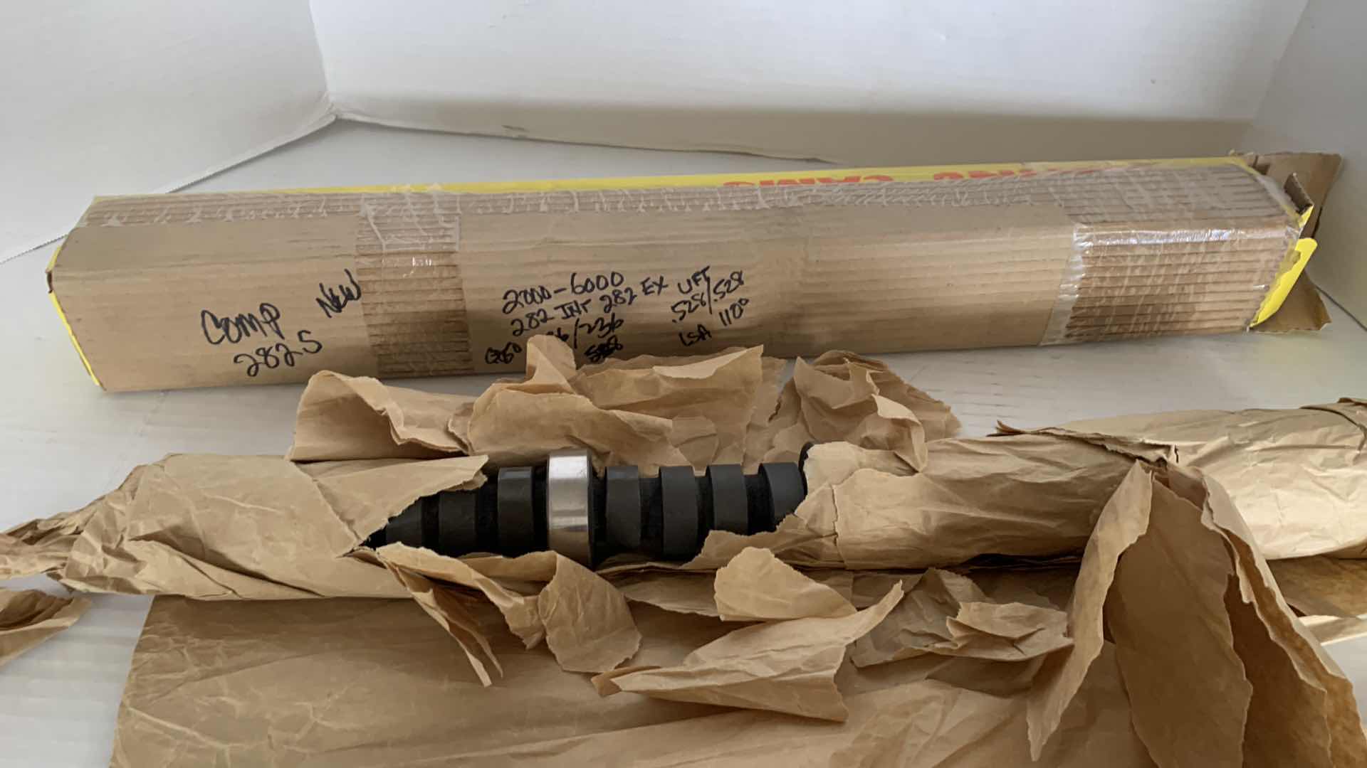 Photo 1 of Racing FORD AUTOMOBILE CAMSHAFT 221-302