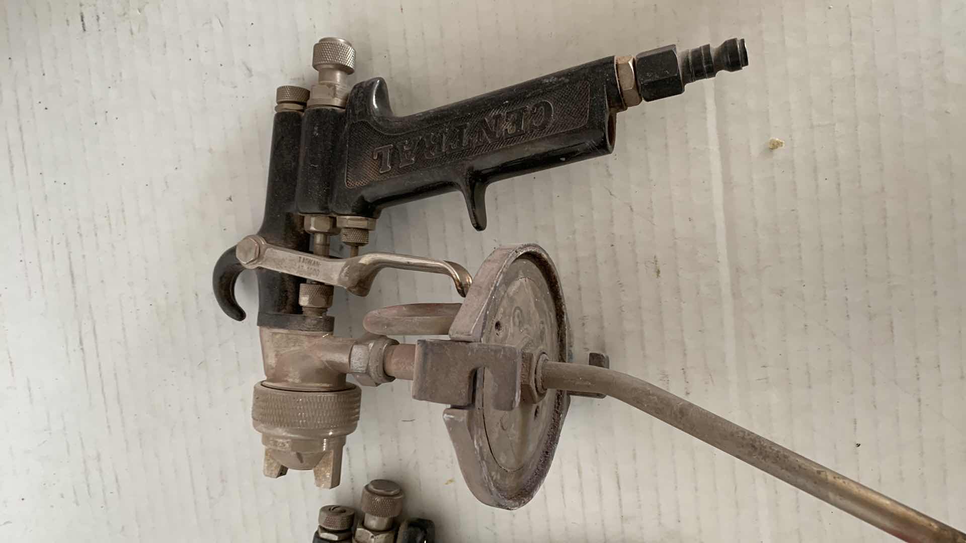 Photo 1 of 2-SPRAY PAINTING GUNS