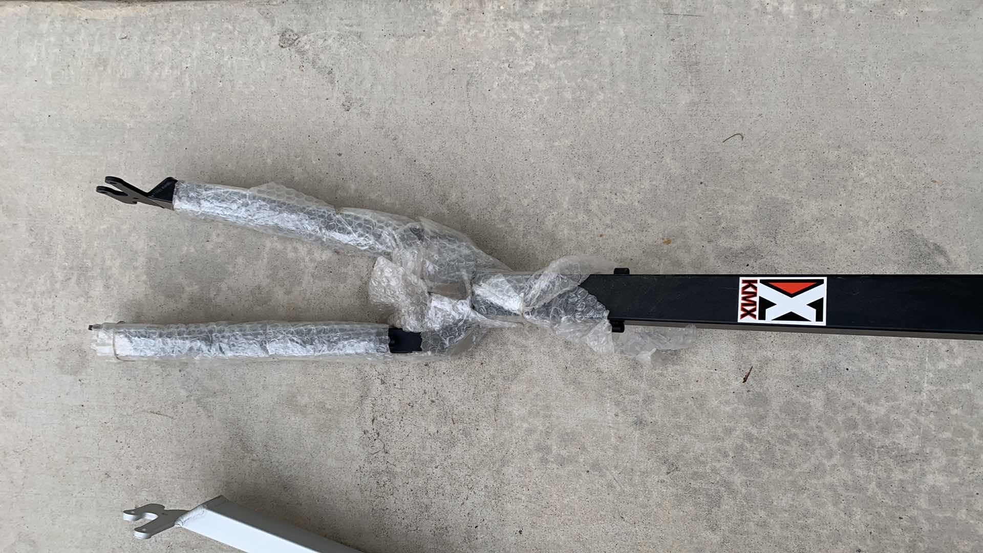 Photo 1 of 2-HITCHES