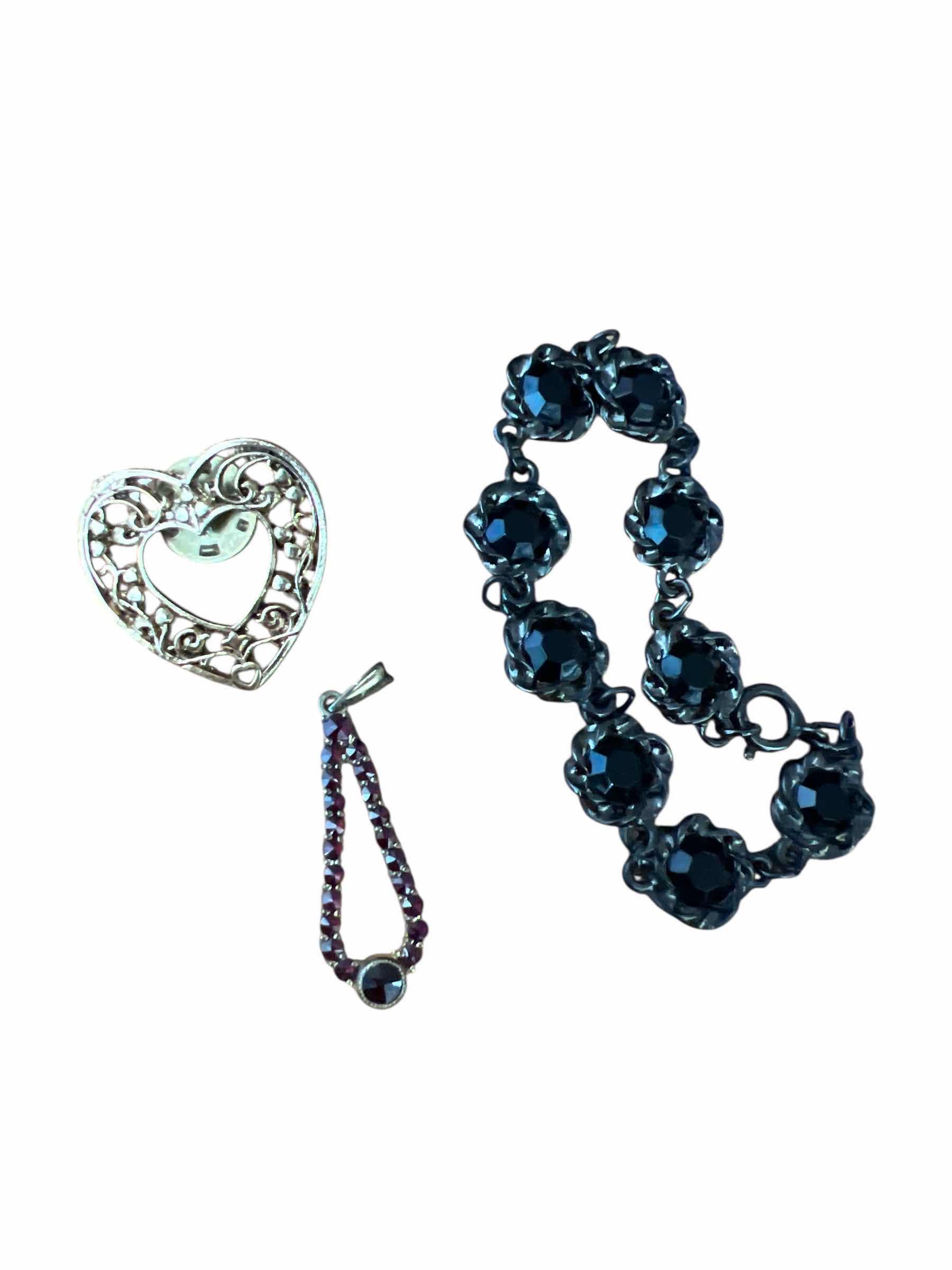 Photo 1 of LOT OF VINTAGE JEWELRY - WATCH, PINS AND MORE
