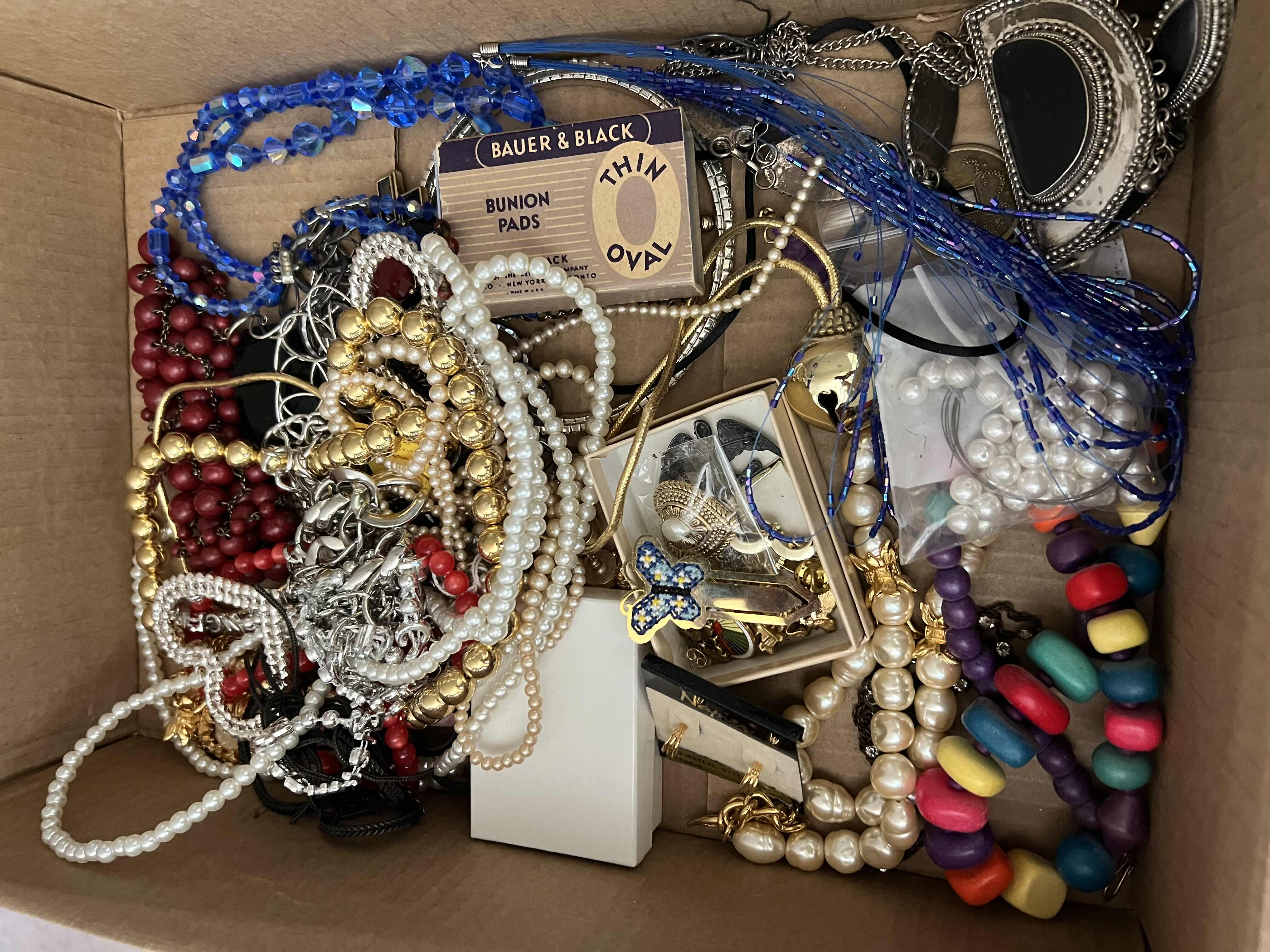 Photo 1 of BOX OF COSTUME AND FASHION JEWELRY - NECKLACES, EARRINGS AND MORE