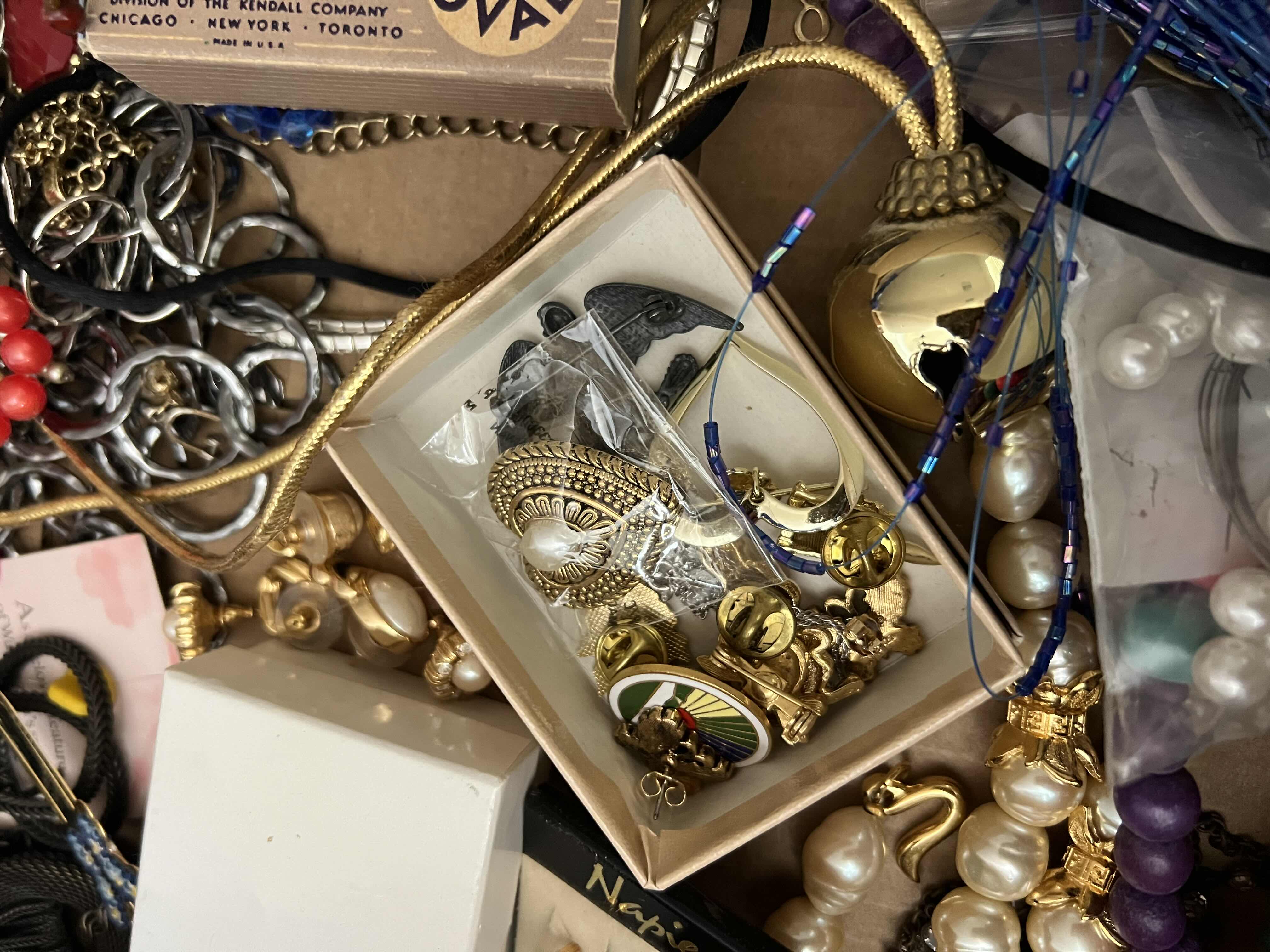 Photo 1 of BOX OF COSTUME AND FASHION JEWELRY - NECKLACES, EARRINGS AND MORE