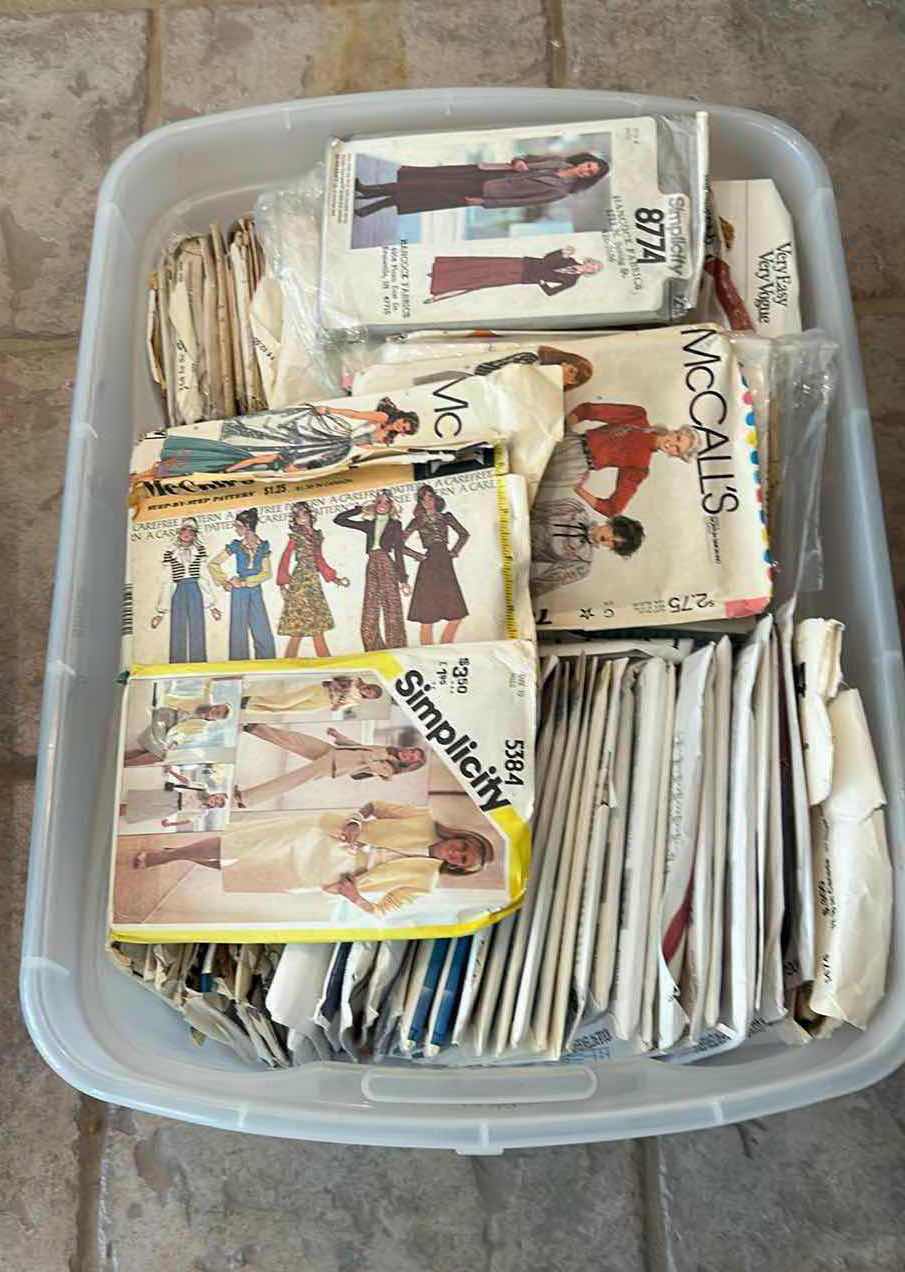 Photo 1 of CONTENTS OF TOTE ASSORTED SEWING PATERNS