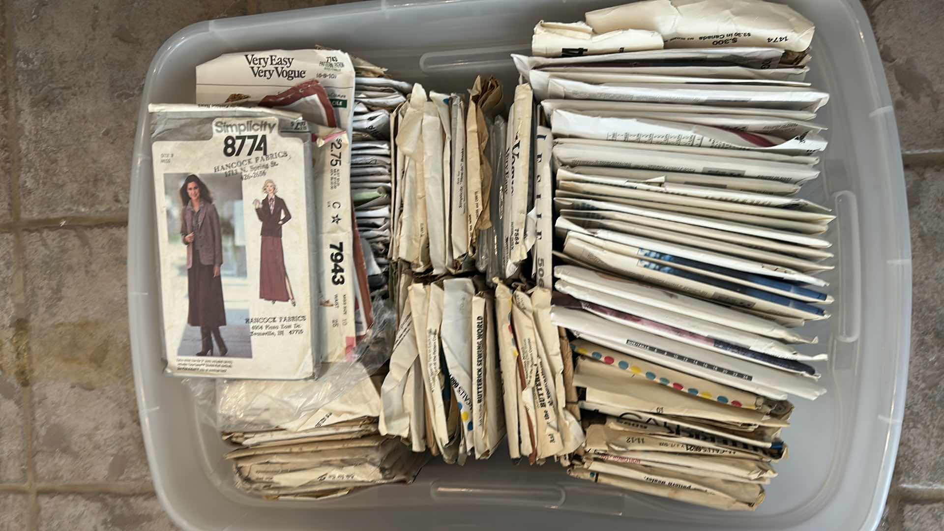 Photo 1 of CONTENTS OF TOTE ASSORTED SEWING PATERNS