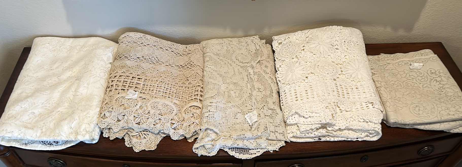 Photo 1 of 5 VINTAGE TABLE CLOTHS