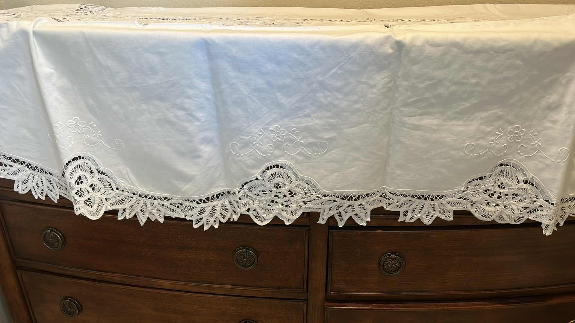 Photo 4 of GORGEOUS EMBROIDERED TABLECLOTH 132” x 102”