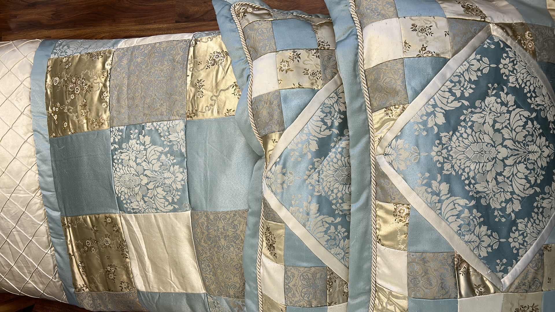 Photo 1 of CHRIS MADDEN KING COMFORTER AND 2 PILLOW SHAMS