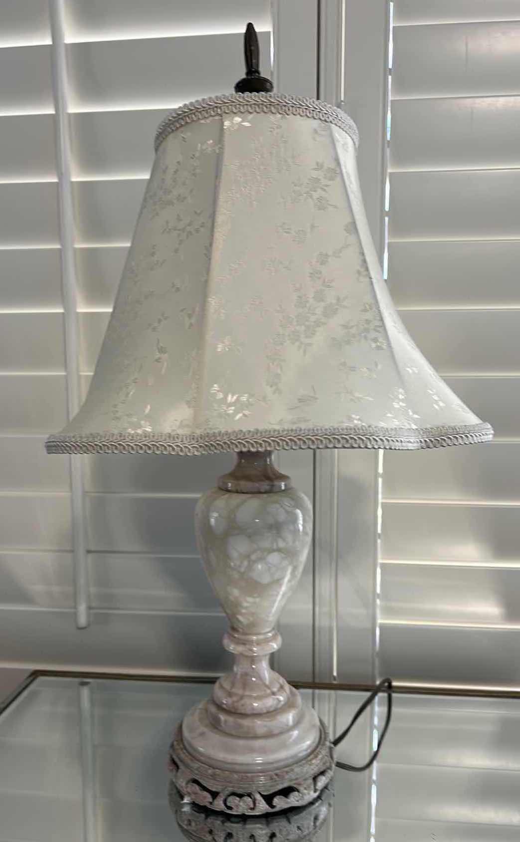 Photo 6 of VINTAGE STONE TABLE LAMP H26”