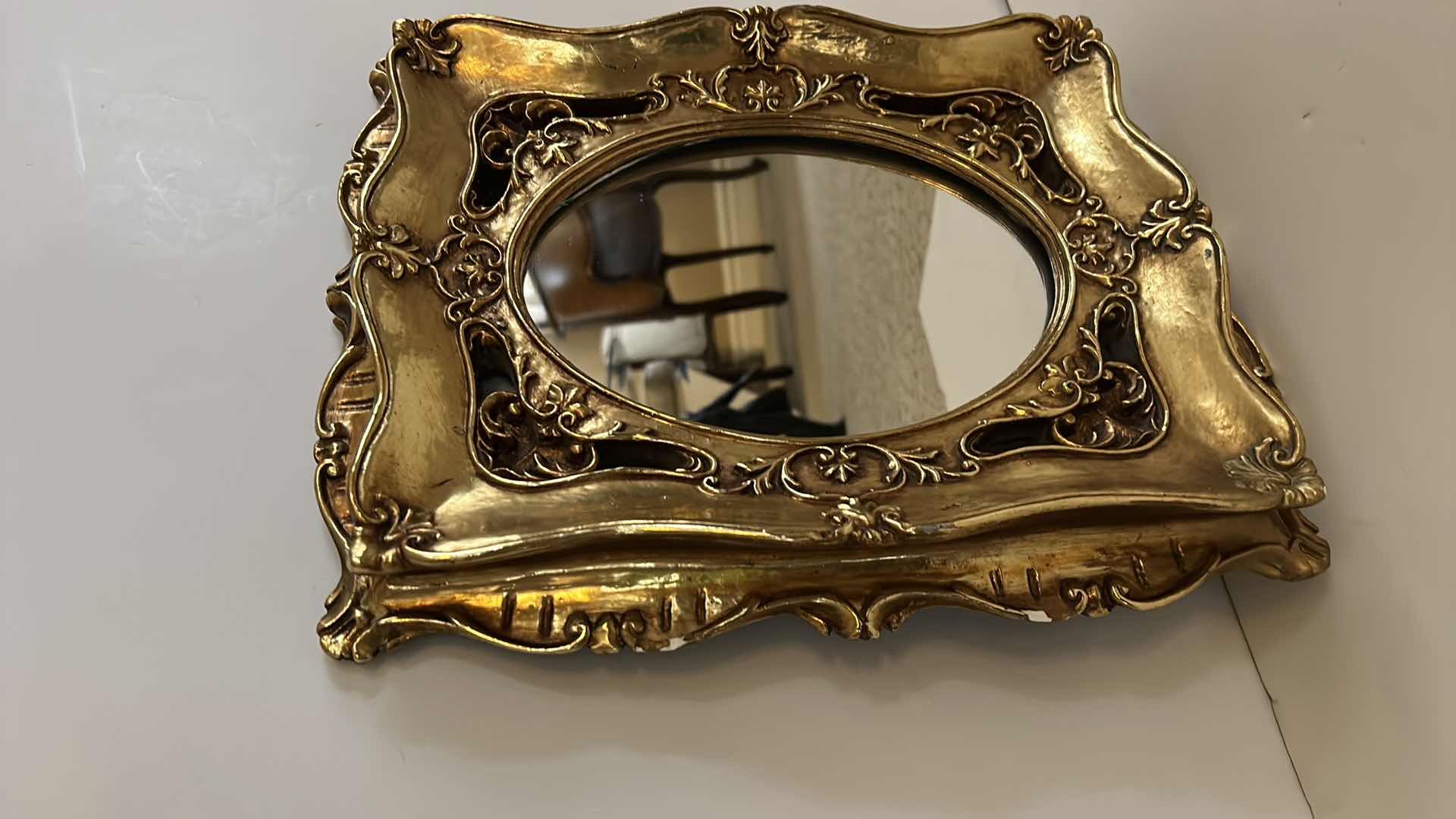 Photo 3 of WALL DECOR- CERAMIC ORNATE GOLD FRAMED MIRROR 13” x 15”