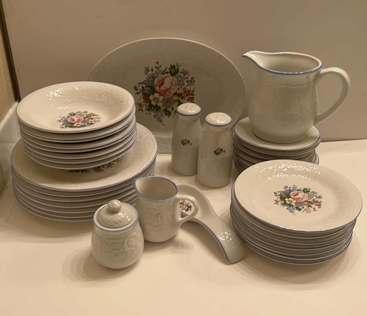 Photo 6 of 39 PCS VICTORIA ROSE DINNERWARE