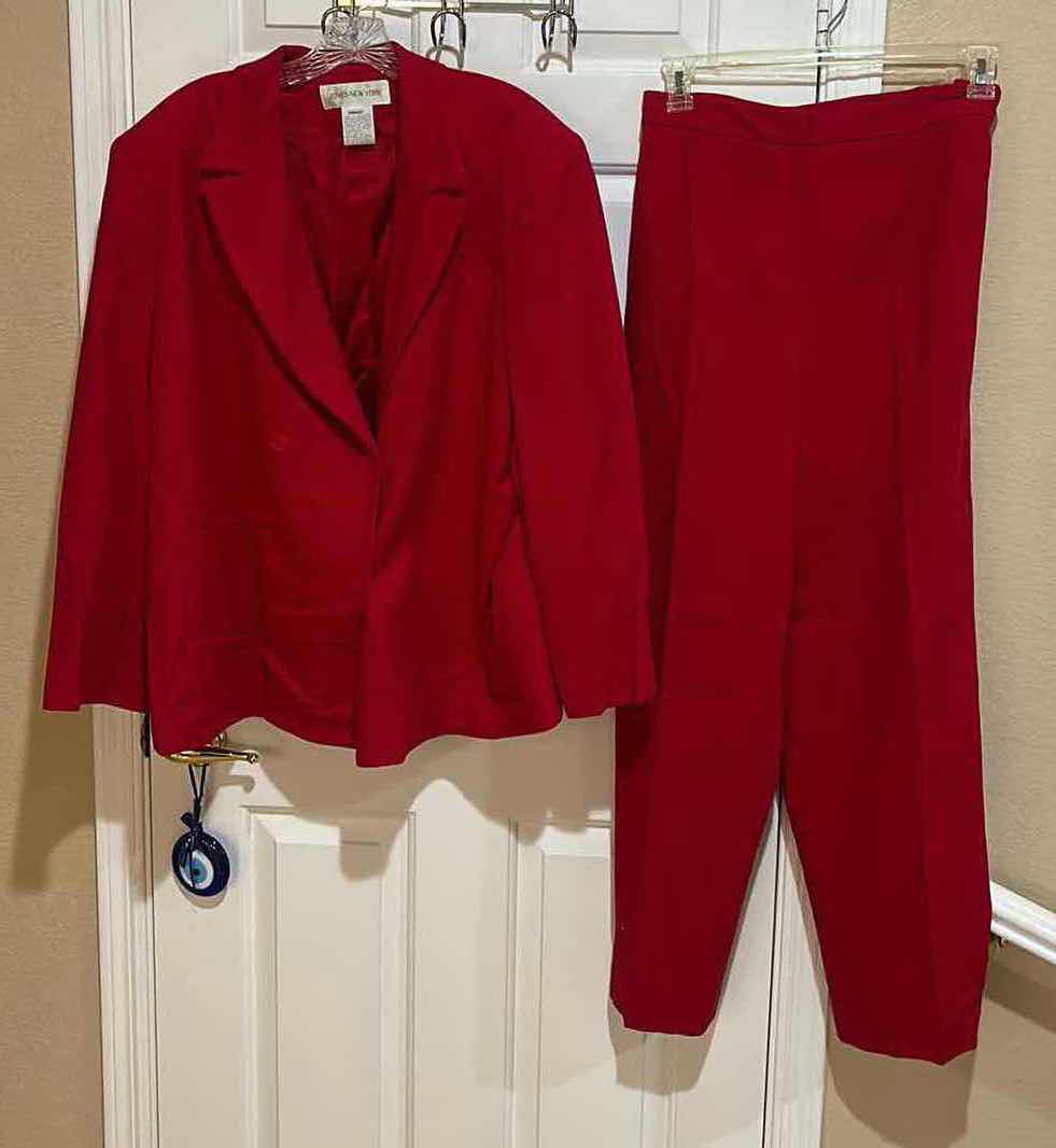 Photo 1 of WOMENSWEAR- RED 2 PC 100% PURE NEW WOOL JONES NEW YORK SIZE 20W