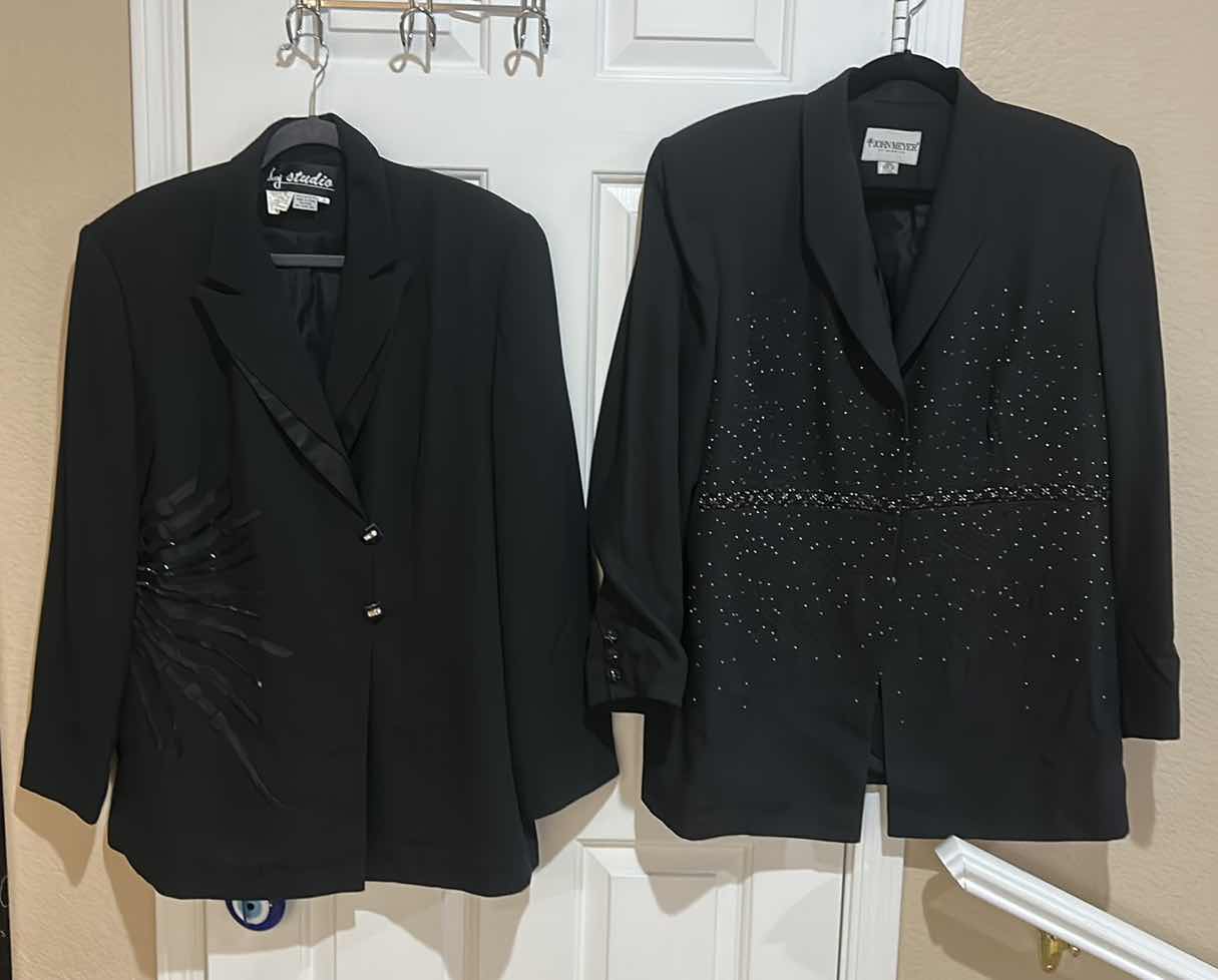 Photo 1 of WOMENSWEAR- JACKETS SIZE 20 W