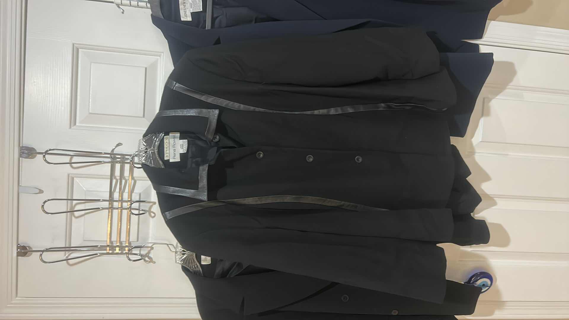 Photo 3 of WOMENSWEAR- 3 JONES NEW YORK JACKET & RENA ROWAN SIZE 20 W