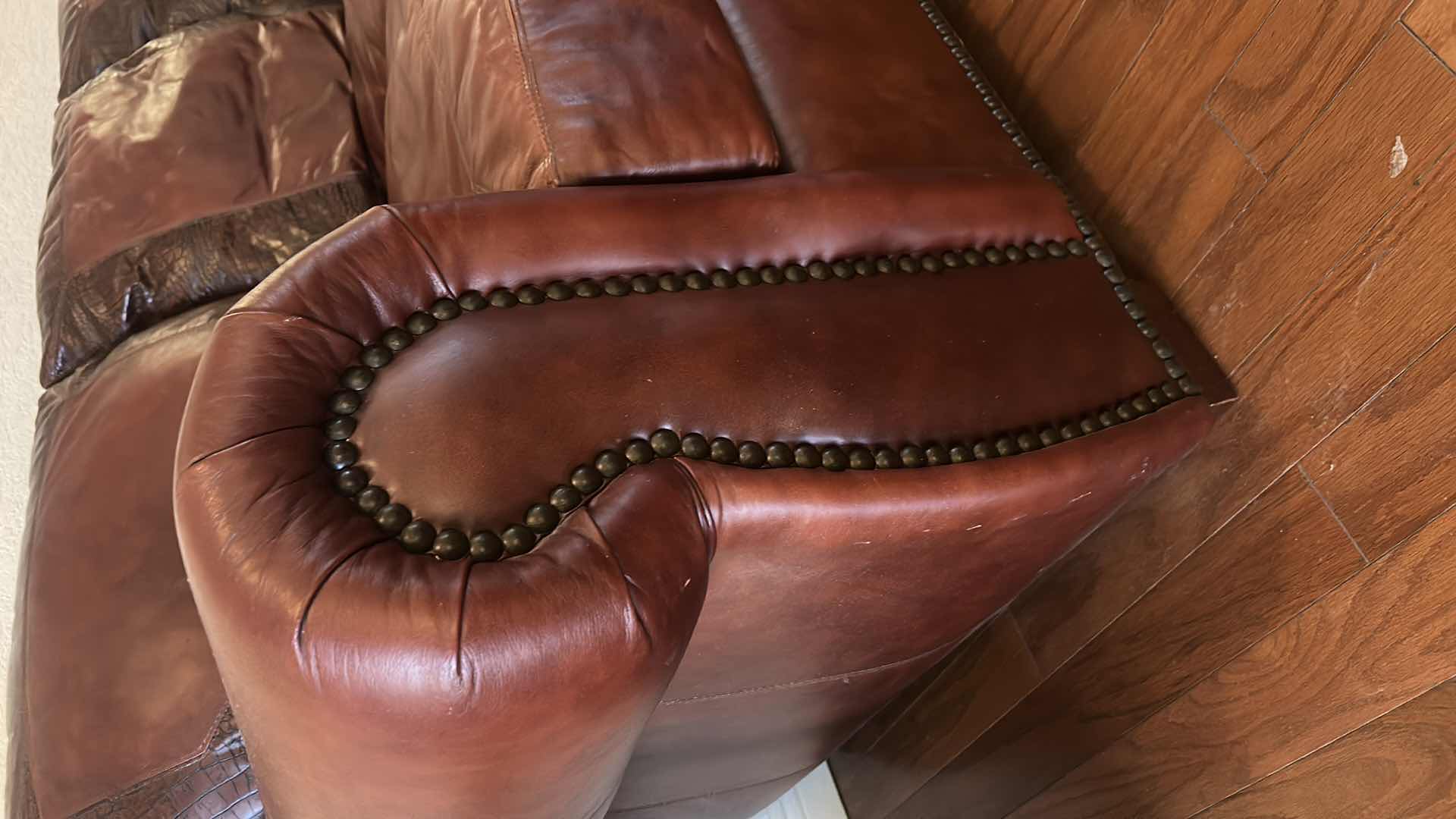 Photo 3 of 92” LEATHER SOFA