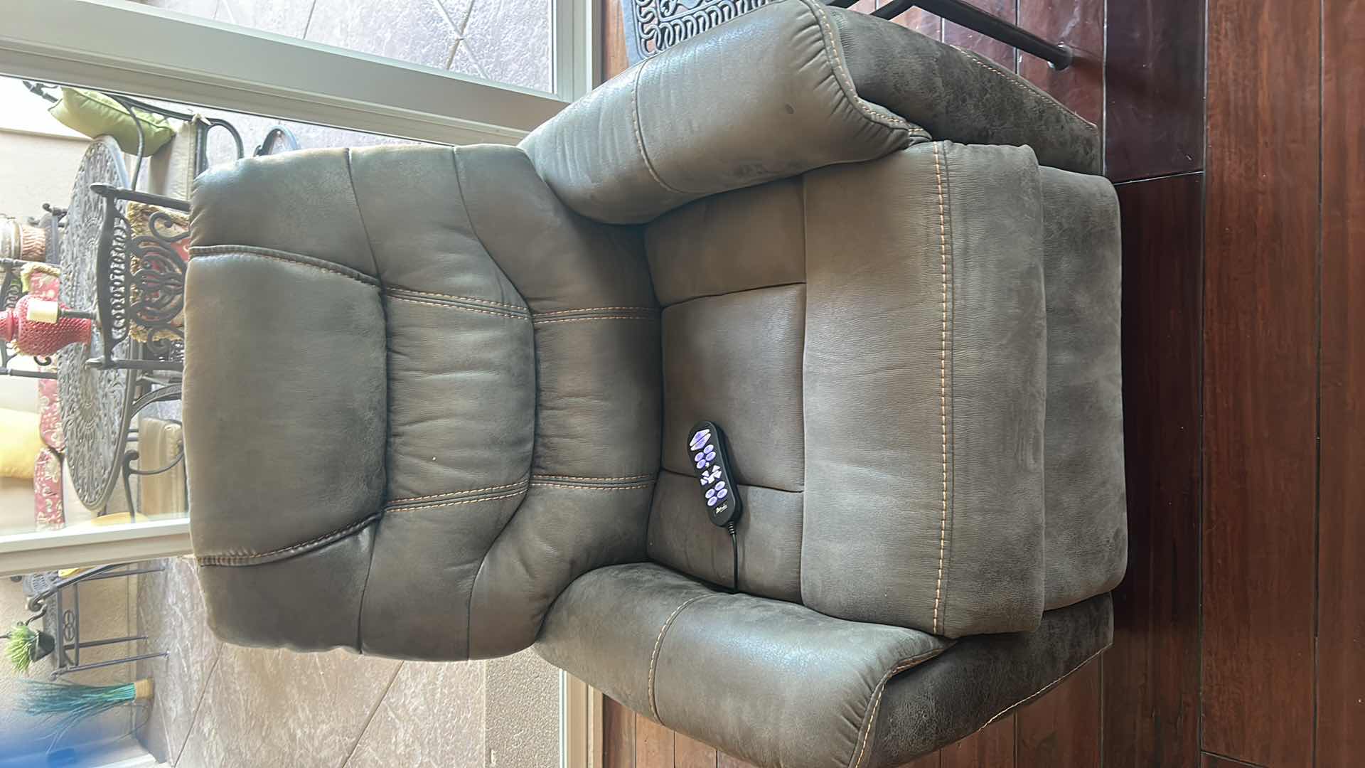 Photo 8 of Ultra comfort, power, lift, and recline chair, gray leather 