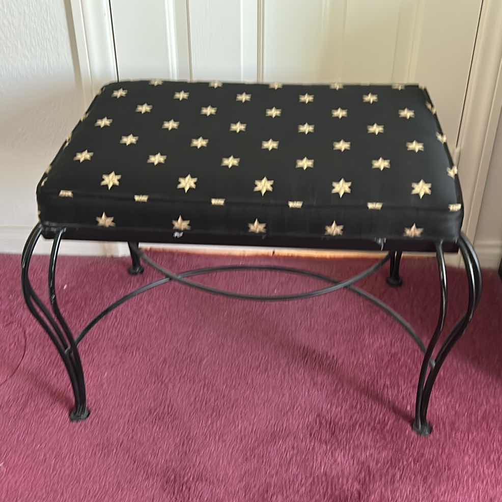Photo 1 of METAL BENCH WITH UPHOLSTERED FABRIC TOP 28“ x 21“ x 18.5”
