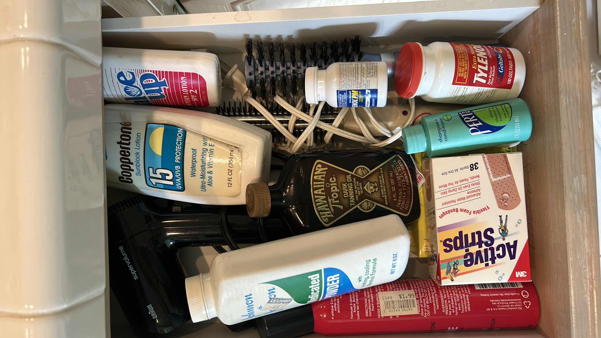 Photo 1 of CONTENTS BATHROOM DRAWER