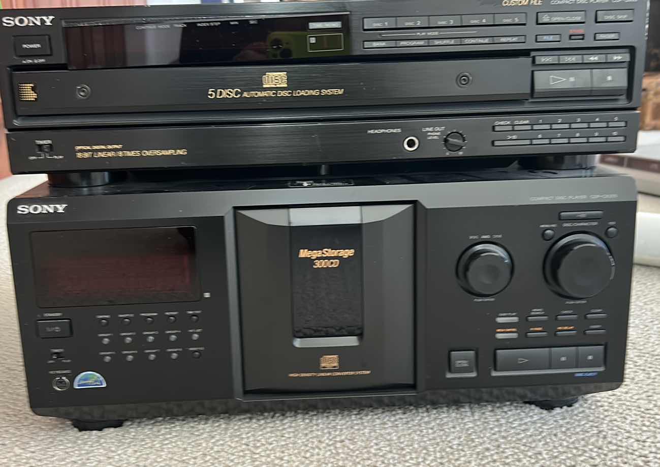 Photo 1 of SONY DISC PLAYER AND HIGH DENSITY LINEAR CONVERTER SYSTEM