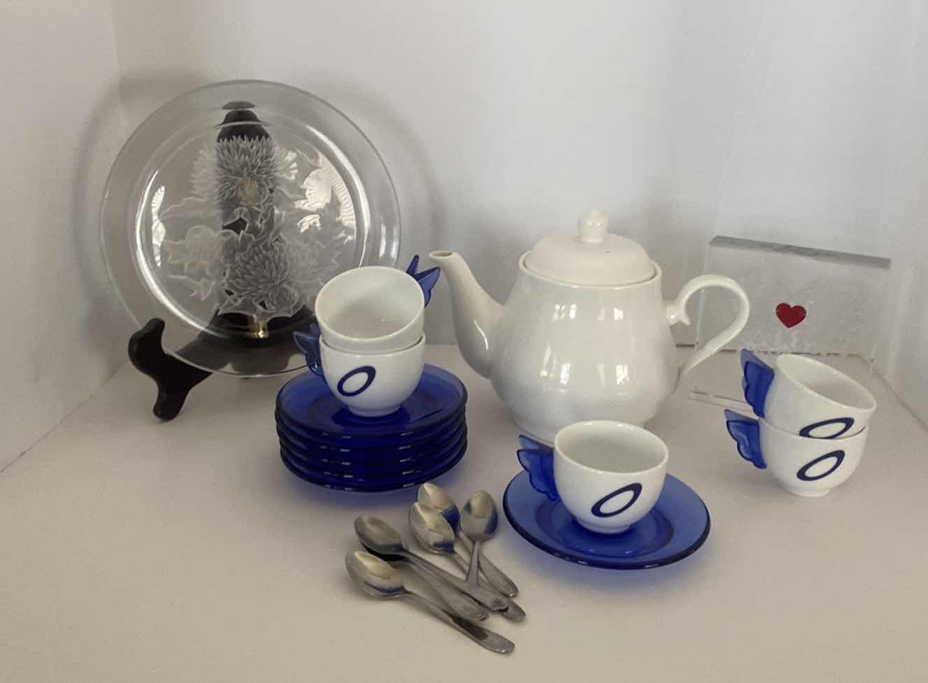 Photo 1 of TEA SET FROM ITALY AND GLASS DECOR (STAND NOT INCLUDED)