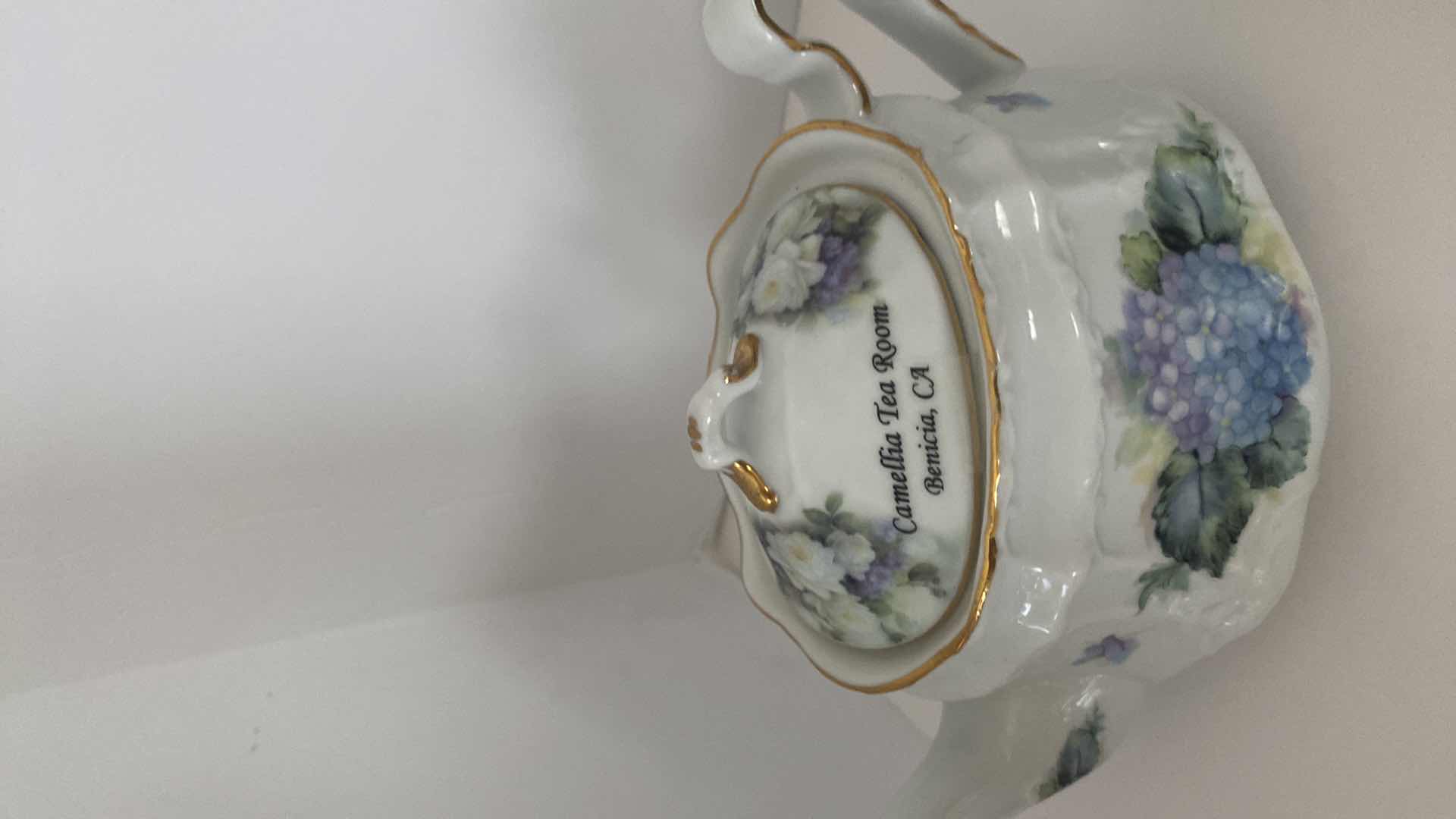 Photo 5 of TEAPOT WITH ODDS & ENDS