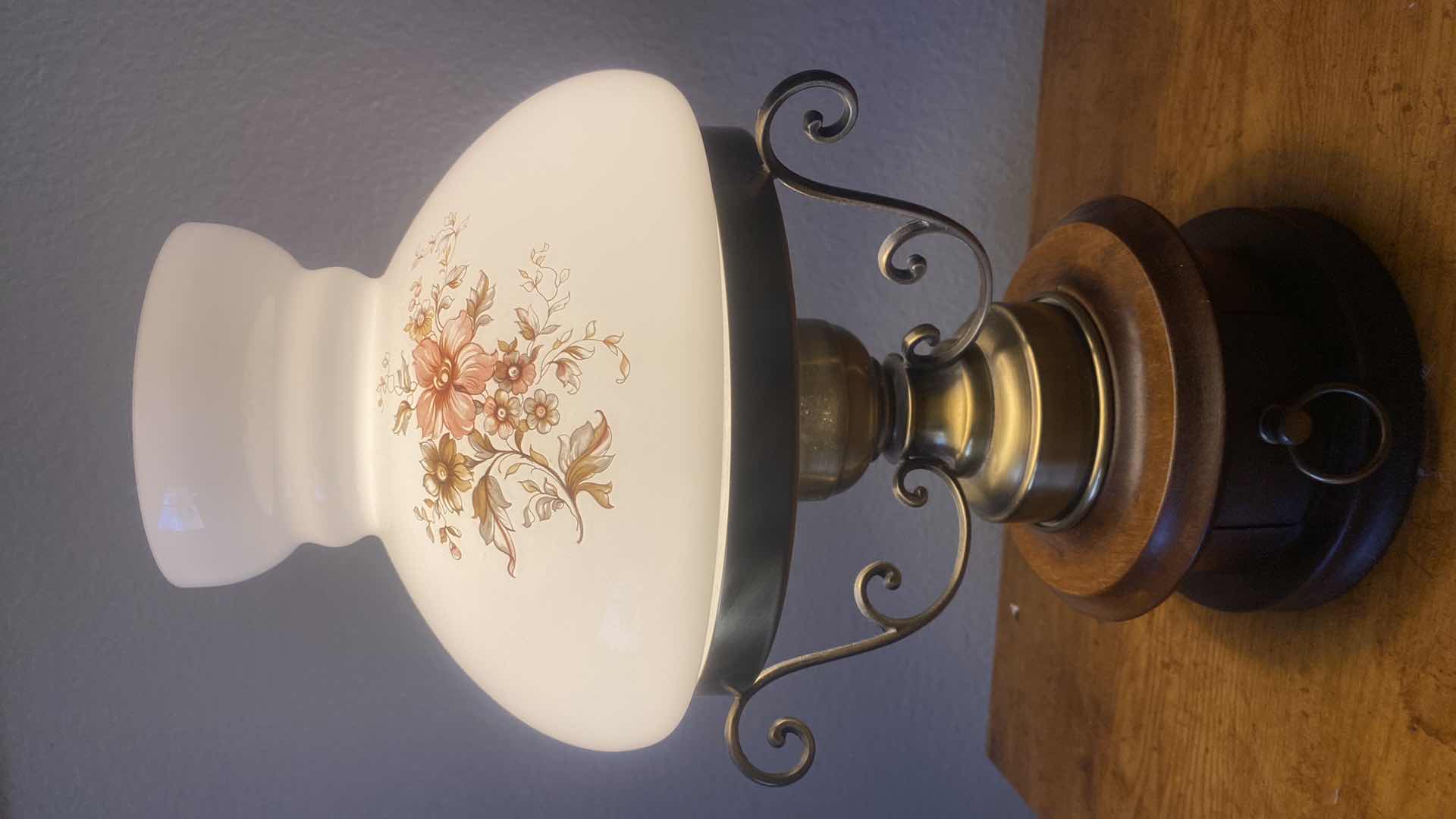 Photo 1 of DESK LAMP H 15 1/2”