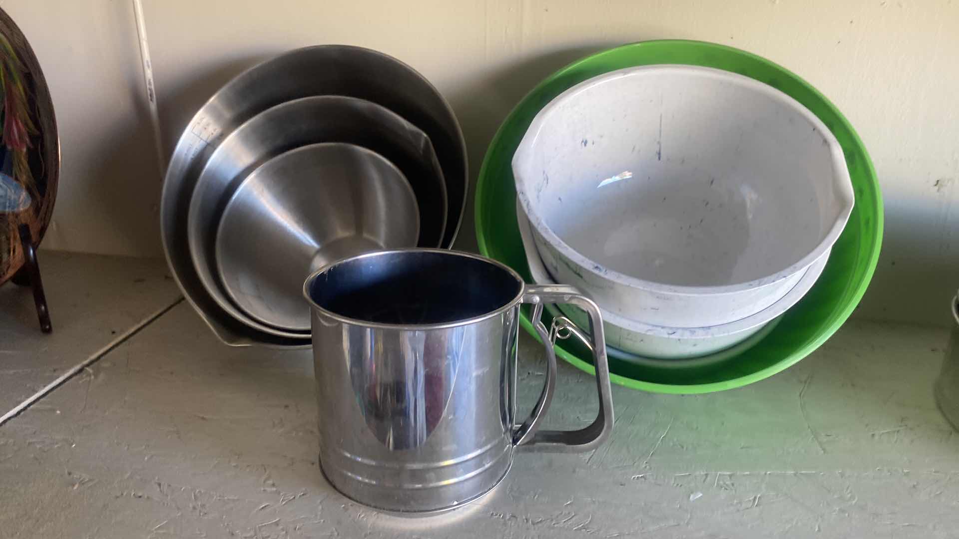 Photo 4 of SHELF IN GARAGE - BAKEWARE