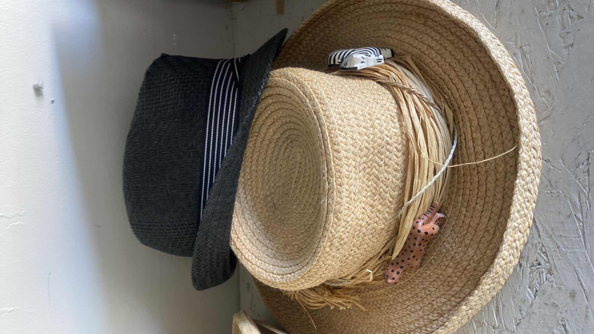 Photo 2 of GARAGE SHELF - HATS & SCARVES