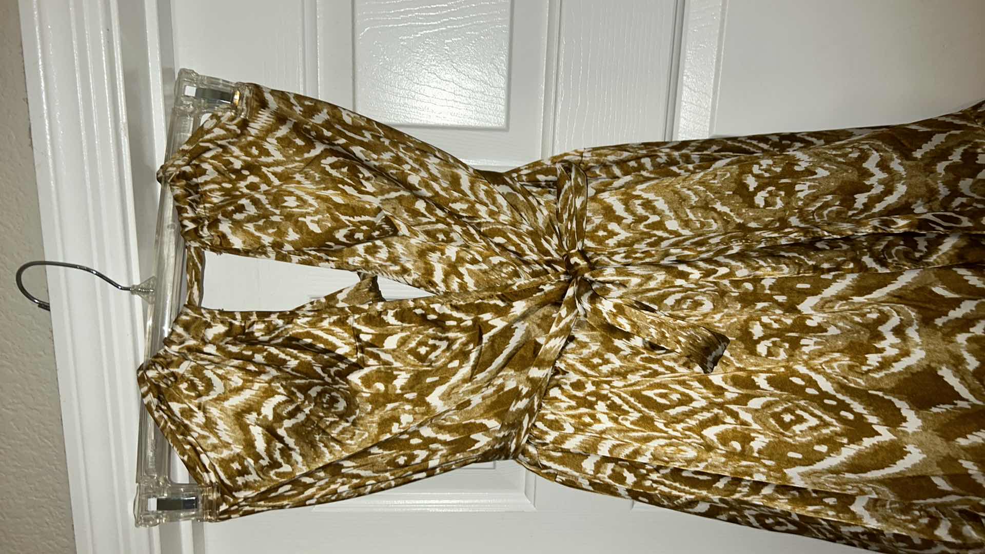 Photo 4 of NEW WOMENS GOLD AND IVORY LONG HALTER DRESS, SIZE M