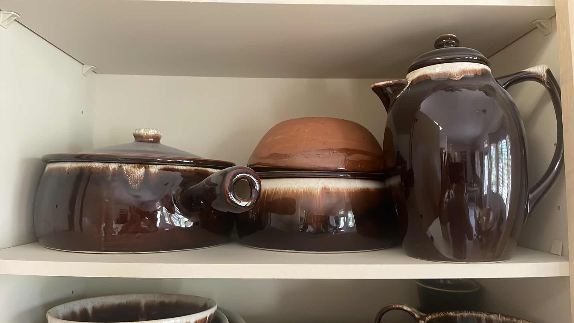 Photo 3 of CONTENTS OF KITCHEN CABINET -VINTAGE PFALTZGRAFF BROWN DRIP STONEWARE - 25 PIECES  BOWLS & SERVEWARE