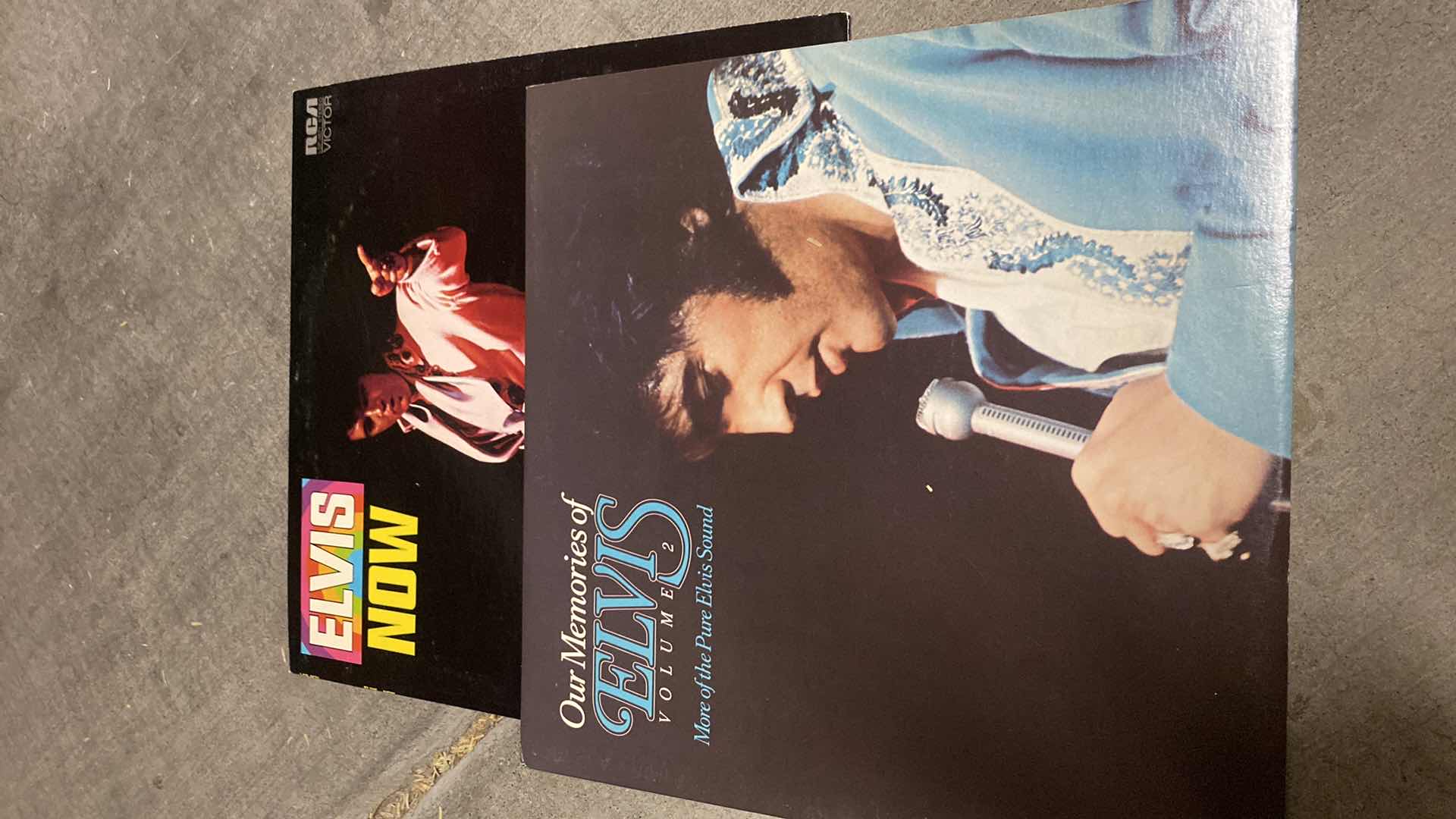 Photo 3 of 4 ELVIS VINYL RECORDS