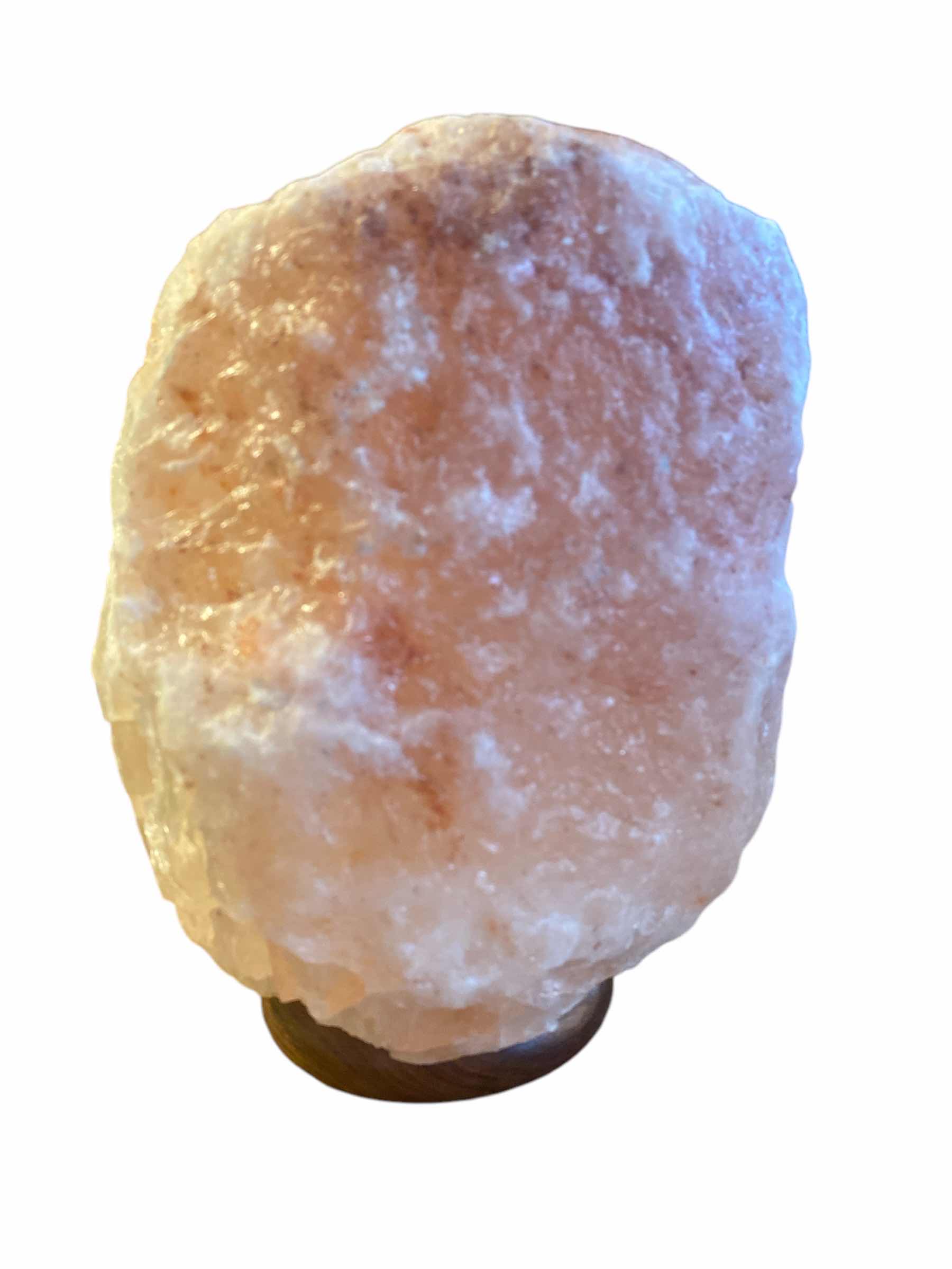 Photo 1 of SALT LAMP H9”