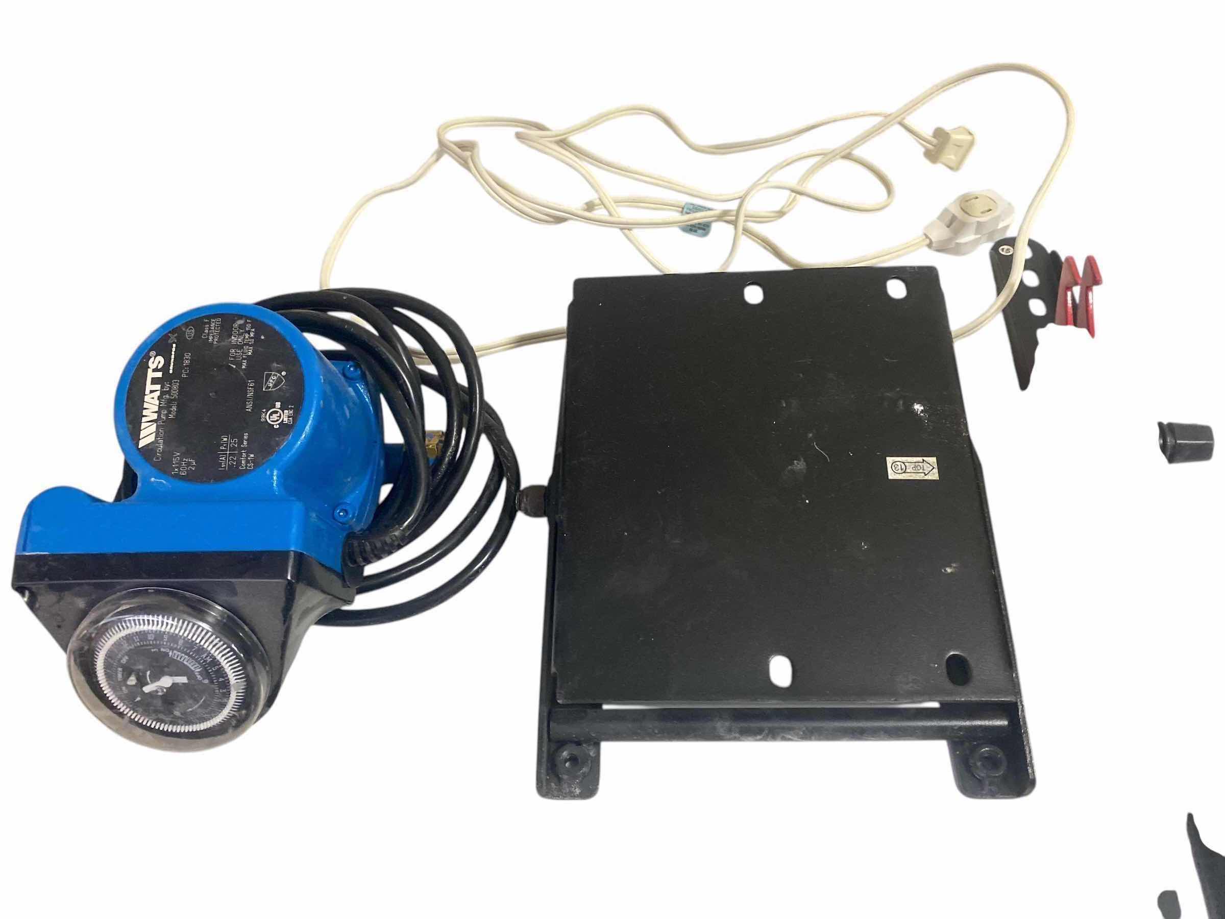 Photo 1 of JACK INFLATOR & EXTENSION CORD