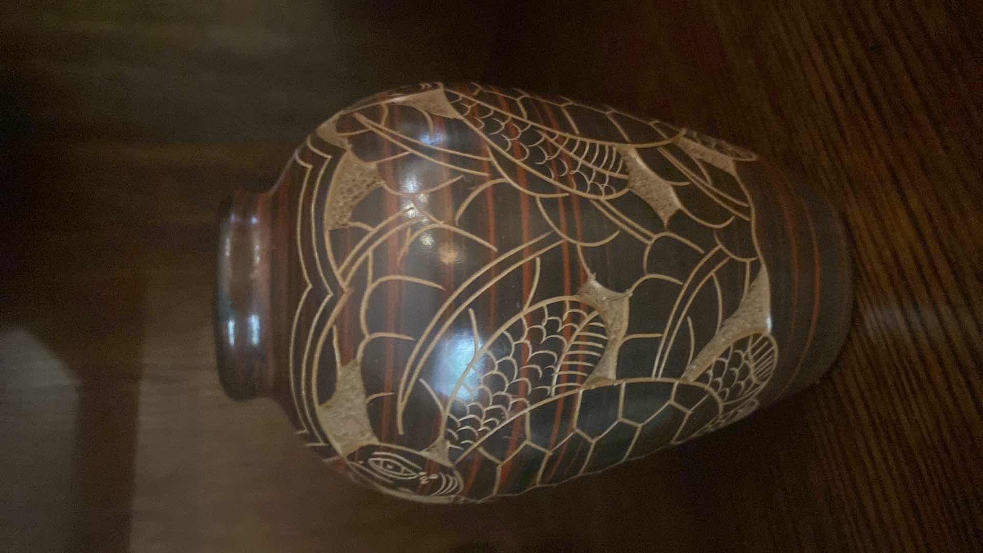 Photo 1 of WOOD CARVED VASE WITH TURTLE FROM COSTA RICA H6 1/2”
