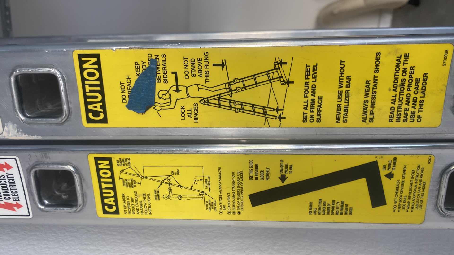 Photo 1 of KRAUS MULTI POSITION EXTENSION LADDER MAX WEIGHT 300lb 16’