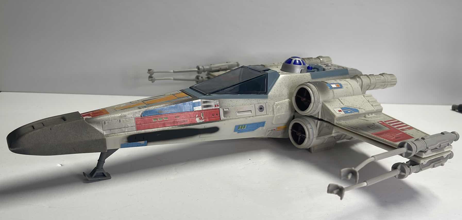 Photo 1 of VINTAGE STAR WARS X-WING FIGHTER ORIGINAL TRILOGY COLLECTION – RETAIL PRICE $30.00